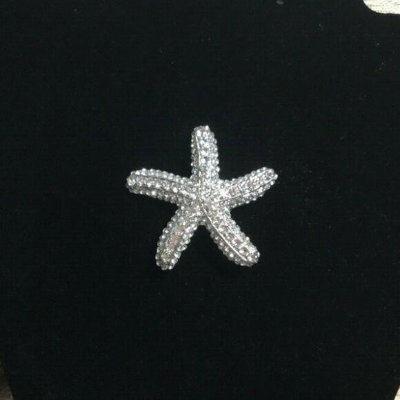 Starfish Pin Brooch Gorgeous Clear Rhinestone Crystal New - Picture 3 of 3